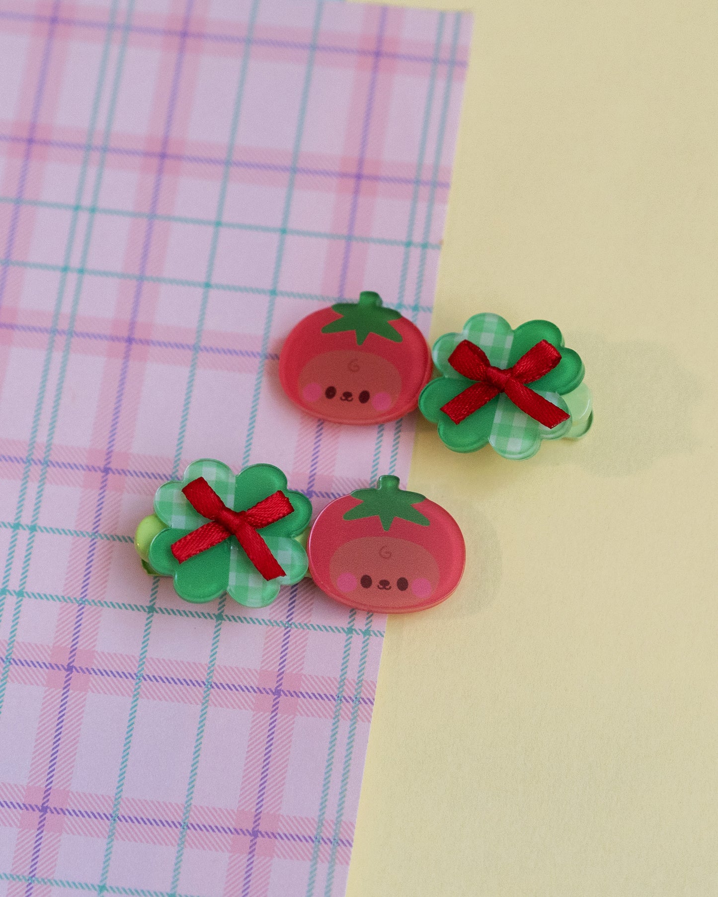*new* Tomato Darekuma + Clover Hair Clips