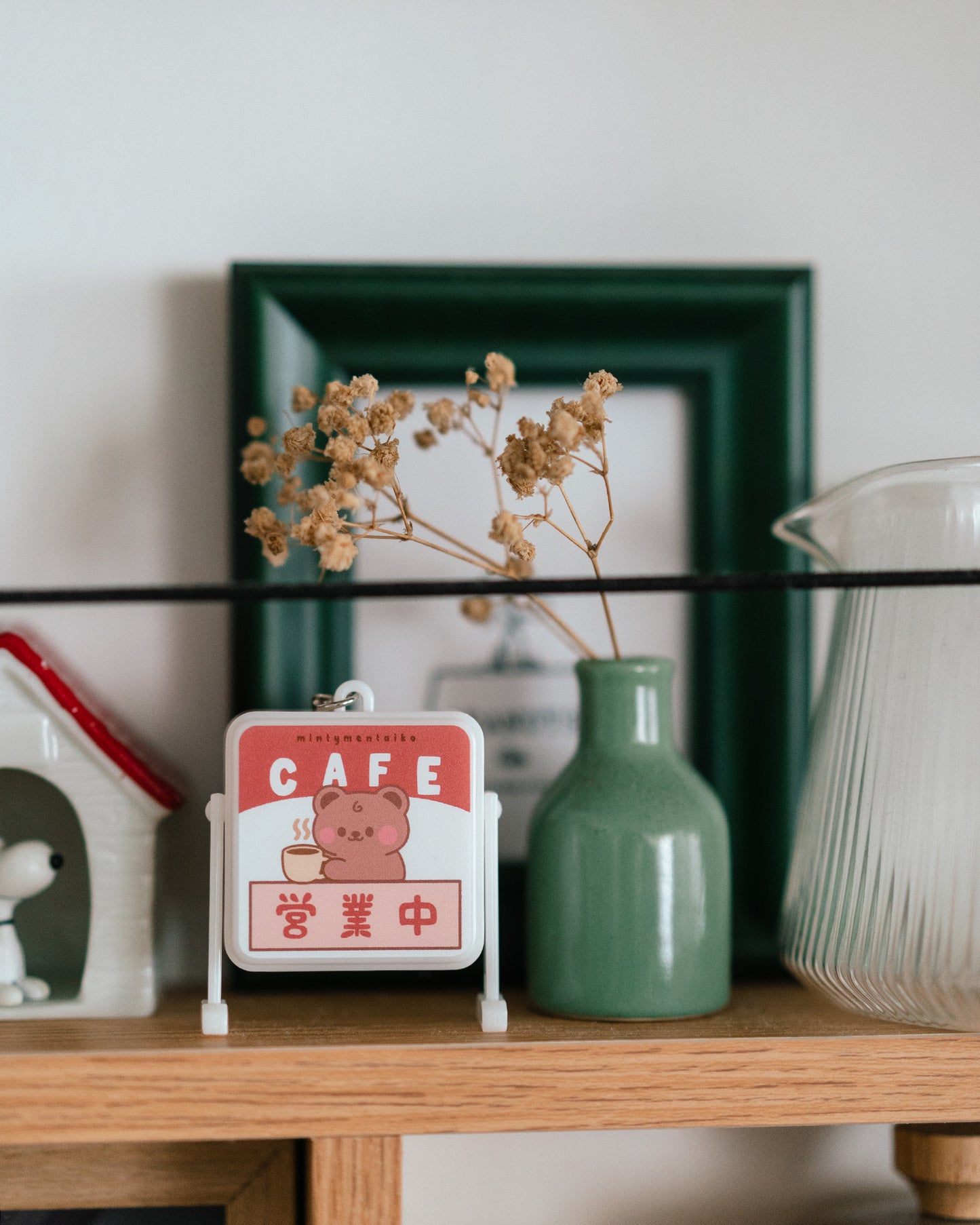 *new* Light Up Retro Cafe Stand Trinket Keychain