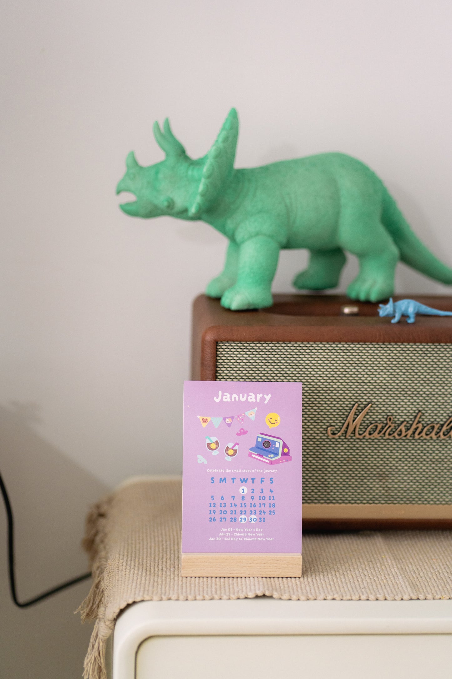 2025 mintymentaiko Desktop Calendar